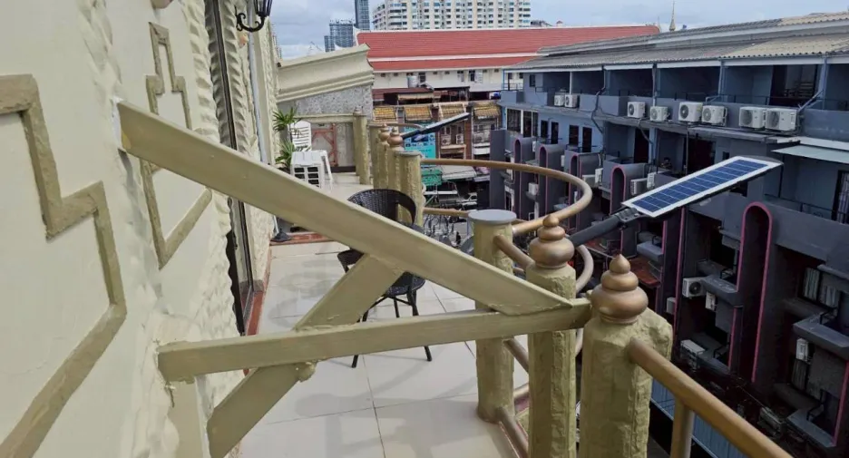Hotel en venta de 58 habitaciones en Bang Lamung, Chonburi