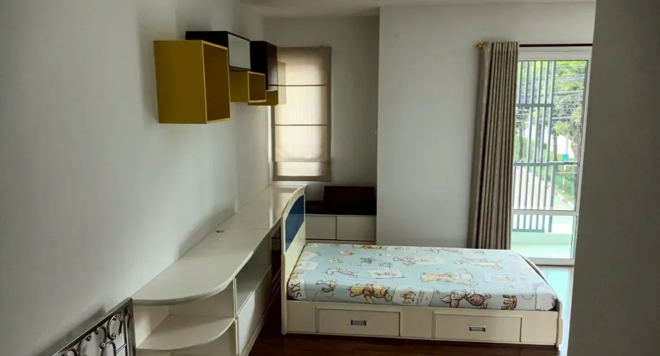 For sale 3 bedrooms townhouse in Prawet, Bangkok