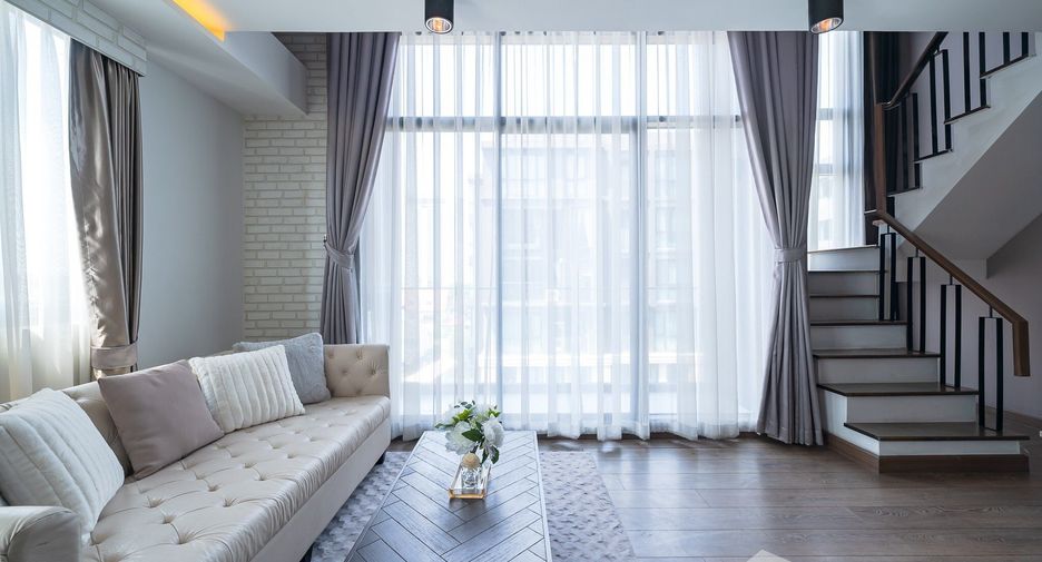 For sale 3 bedrooms condo in Phra Khanong, Bangkok