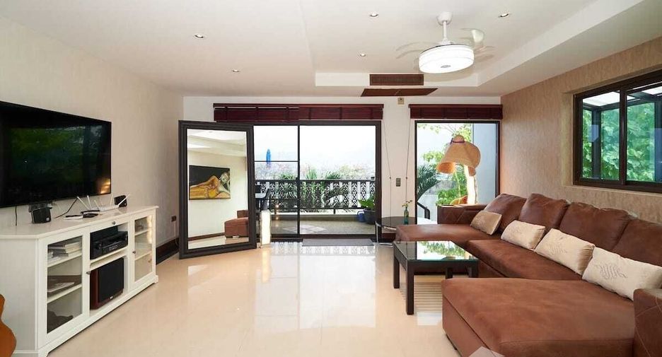 For sale 4 bedrooms house in Kathu, Phuket