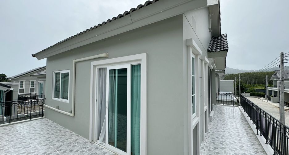 For sale and for rent 4 bedrooms house in Thalang, Phuket
