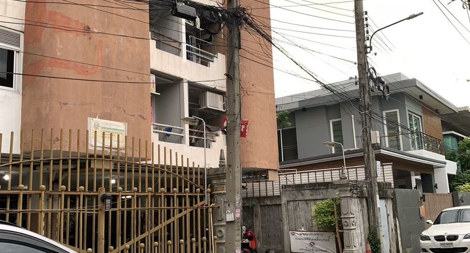 For sale 1 bed condo in Chatuchak, Bangkok