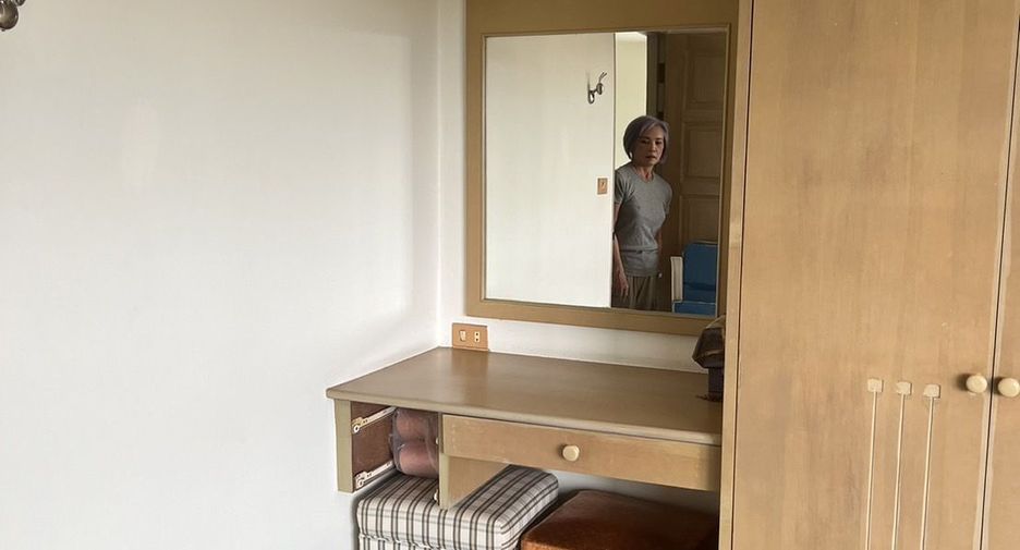 For sale 2 bedrooms condo in Cha Am, Phetchaburi
