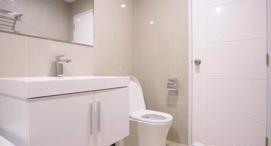 For sale 1 bed condo in Si Racha, Chonburi