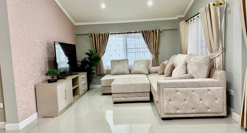 For sale 4 bedrooms villa in Bang Lamung, Chonburi