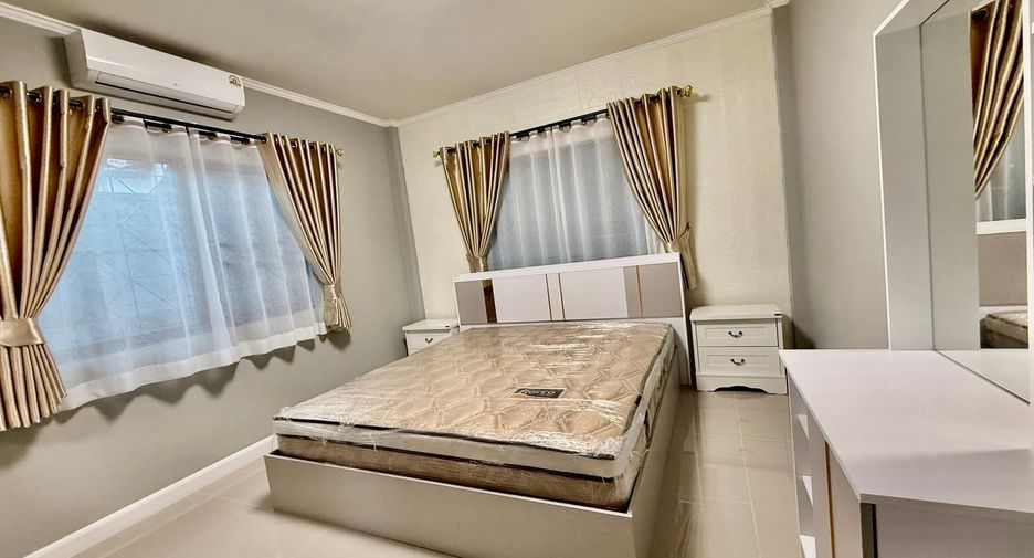 For sale 4 bedrooms villa in Bang Lamung, Chonburi