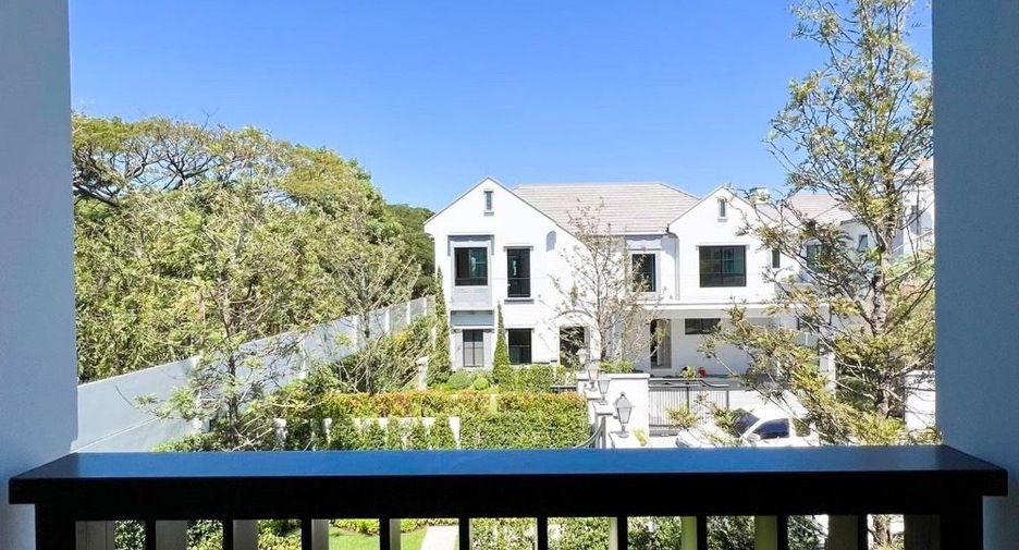 For sale 4 bedrooms house in Saphan Sung, Bangkok