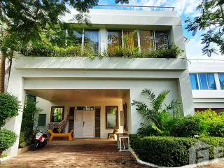 Villa zum Kauf mit 3 Zimmer in Klaeng, Rayong