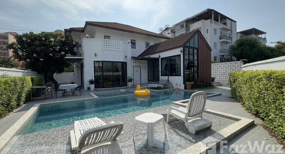 À louer 4 chambres villa à Bang Lamung, Chonburi