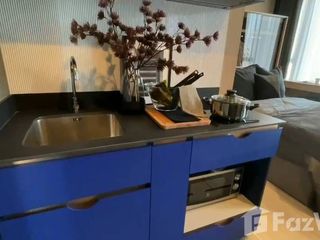 Condo en venta y en alquiler de estudio en Watthana, Bangkok