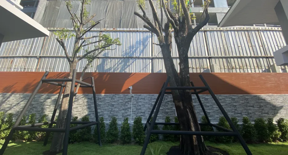 For sale 12 bedrooms hotel in Mueang Samut Prakan, Samut Prakan