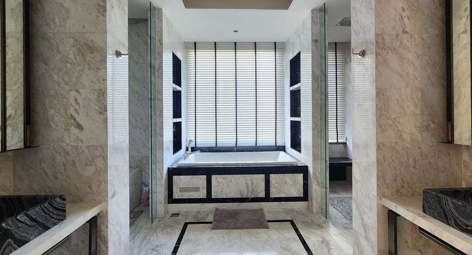 Condo en venta y en alquiler de 2 habitaciones en Khlong San, Bangkok