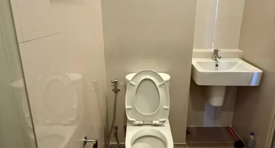 For sale 1 Beds condo in Khan Na Yao, Bangkok