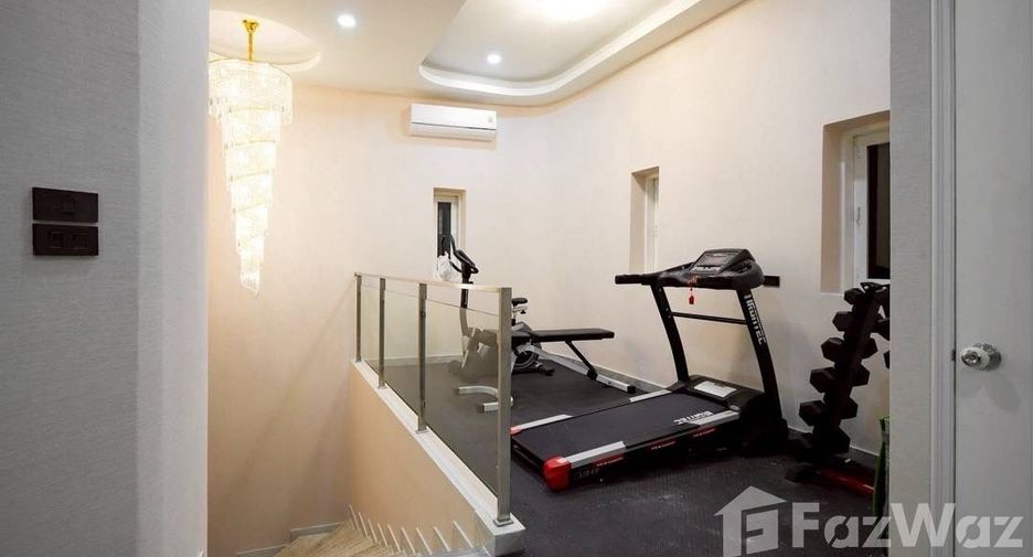 À vendre 7 chambres villa à Bang Lamung, Chonburi