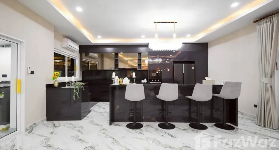 À vendre 7 chambres villa à Bang Lamung, Chonburi