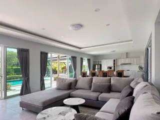 Villa zum Kauf mit 3 Zimmer in Thalang, Phuket