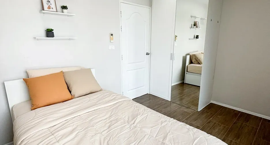 For sale and for rent 2 bedrooms condo in Mueang Samut Prakan, Samut Prakan
