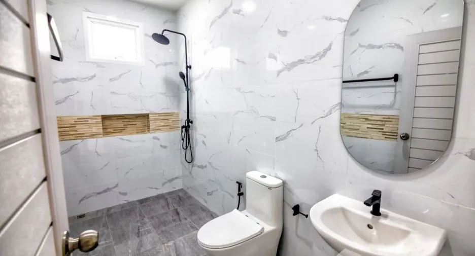 For sale 3 bedrooms house in Phanat Nikhom, Chonburi