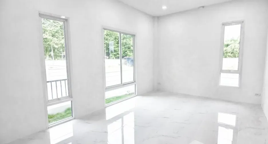 For sale 3 bedrooms house in Phanat Nikhom, Chonburi