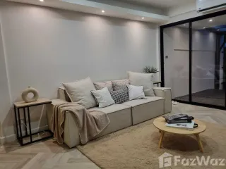 出售 和 出租 4 卧室 联排别墅 在 Watthana, 曼谷