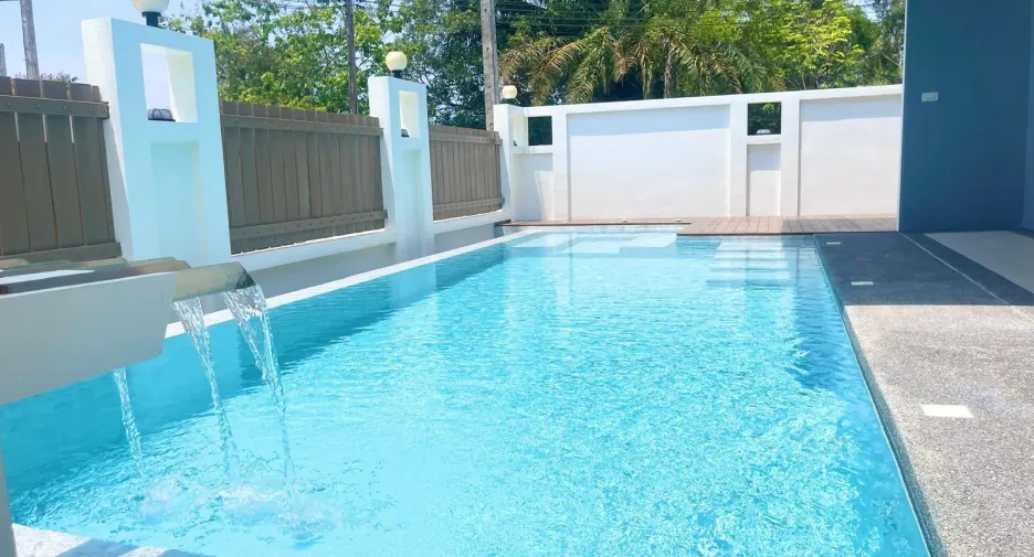 For sale 3 bedrooms villa in Thalang, Phuket