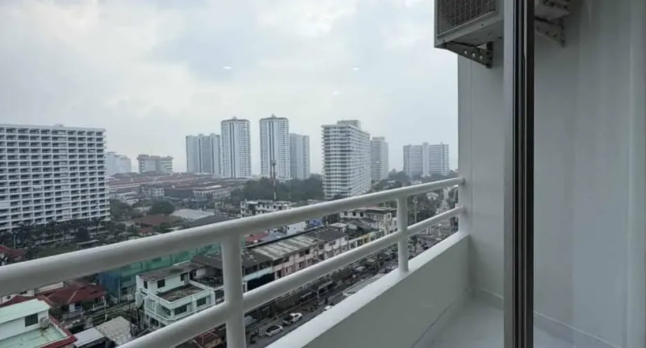 For sale studio condo in Bang Lamung, Chonburi