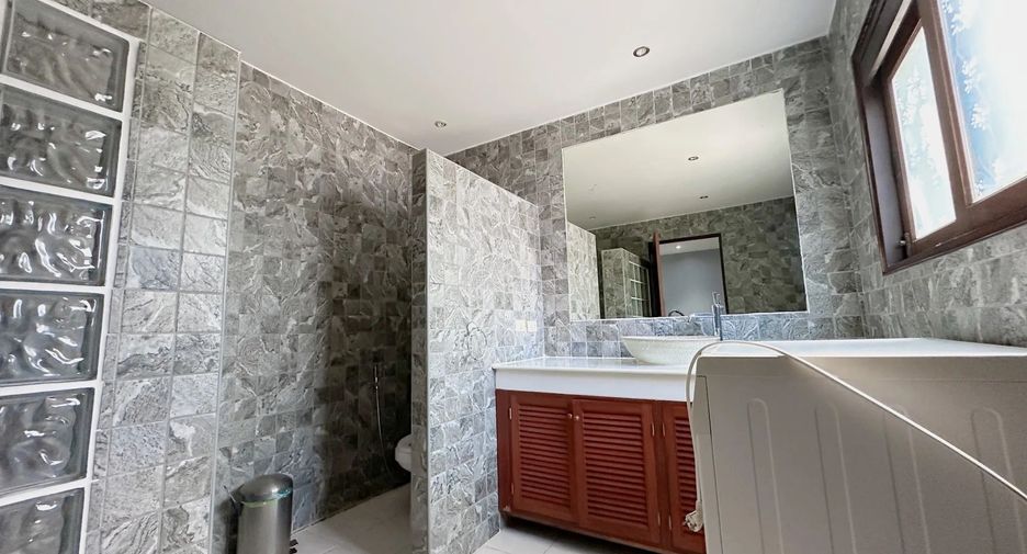 For sale 4 bedrooms villa in Kathu, Phuket