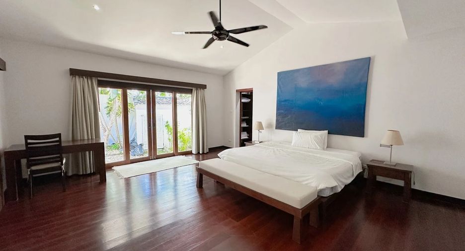 For sale 4 bedrooms villa in Kathu, Phuket