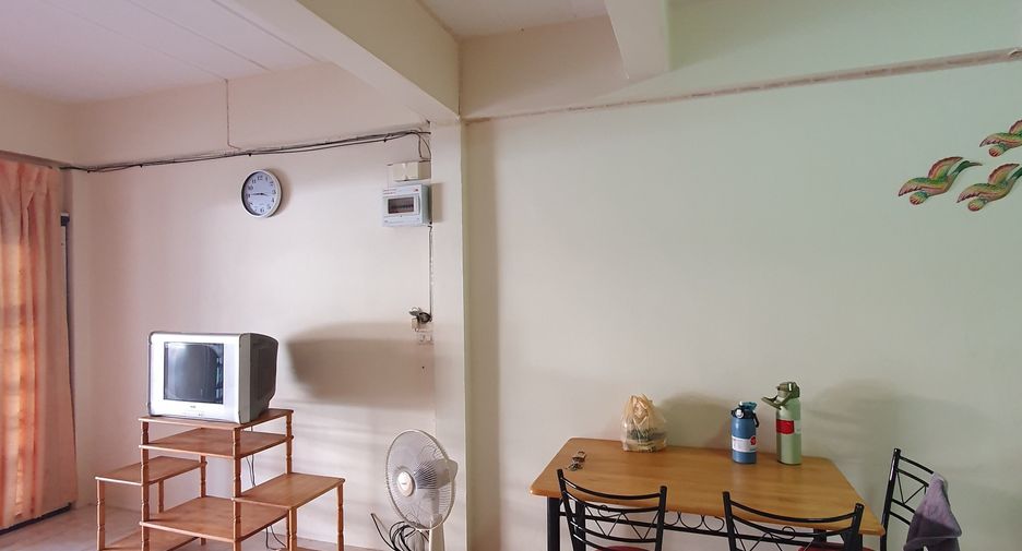 Casa adosada en alquiler de 3 habitaciones en Mueang Saraburi, Saraburi