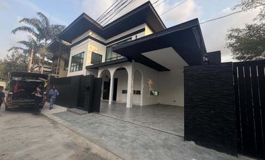 Haus zum Kauf mit 4 Zimmer in Bang Lamung, Chonburi