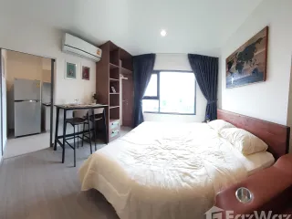 À vendre studio condo à Phasi Charoen, Bangkok