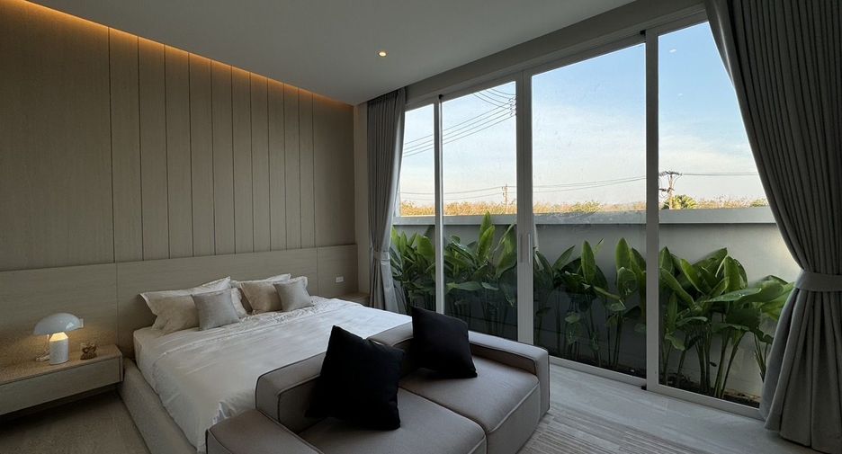 For sale and for rent 3 bedrooms villa in Mueang Phuket, Phuket