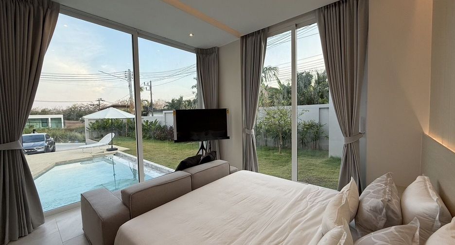 For sale and for rent 3 bedrooms villa in Mueang Phuket, Phuket