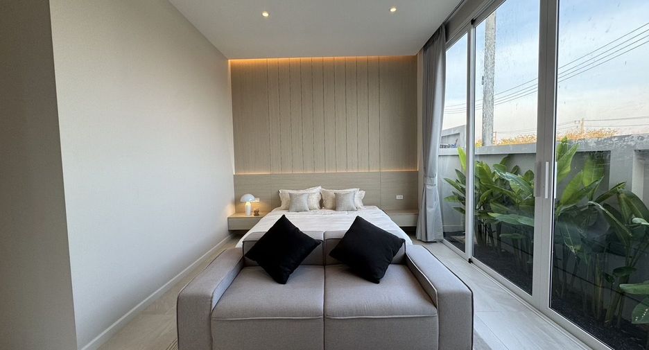 For sale and for rent 3 bedrooms villa in Mueang Phuket, Phuket