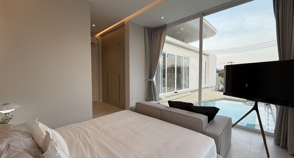 For sale and for rent 3 bedrooms villa in Mueang Phuket, Phuket