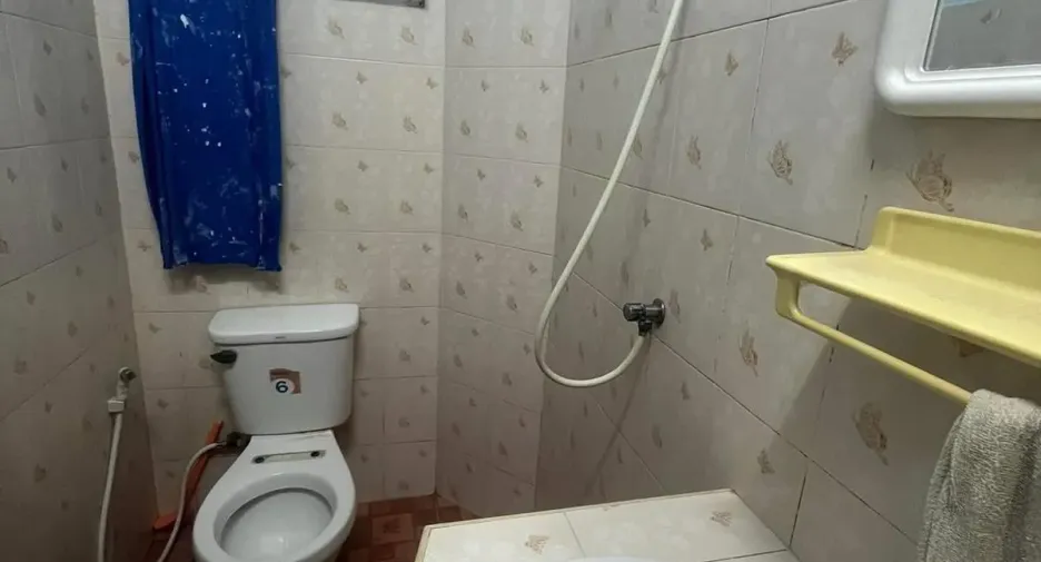 For rent 5 bedrooms retail Space in Bang Lamung, Chonburi