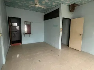 Аренда 5 спальни торговое помещение в Банг Ламунг, Чонбури