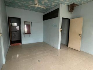 Аренда 5 спальни торговое помещение в Банг Ламунг, Чонбури
