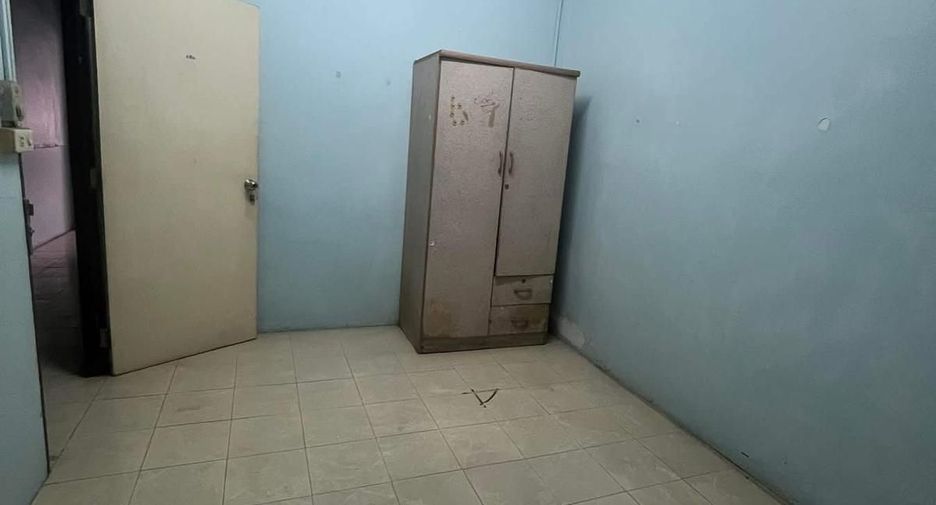 For rent 5 bedrooms retail Space in Bang Lamung, Chonburi