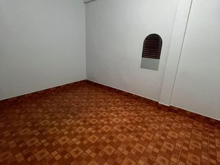 Аренда 5 спальни торговое помещение в Банг Ламунг, Чонбури