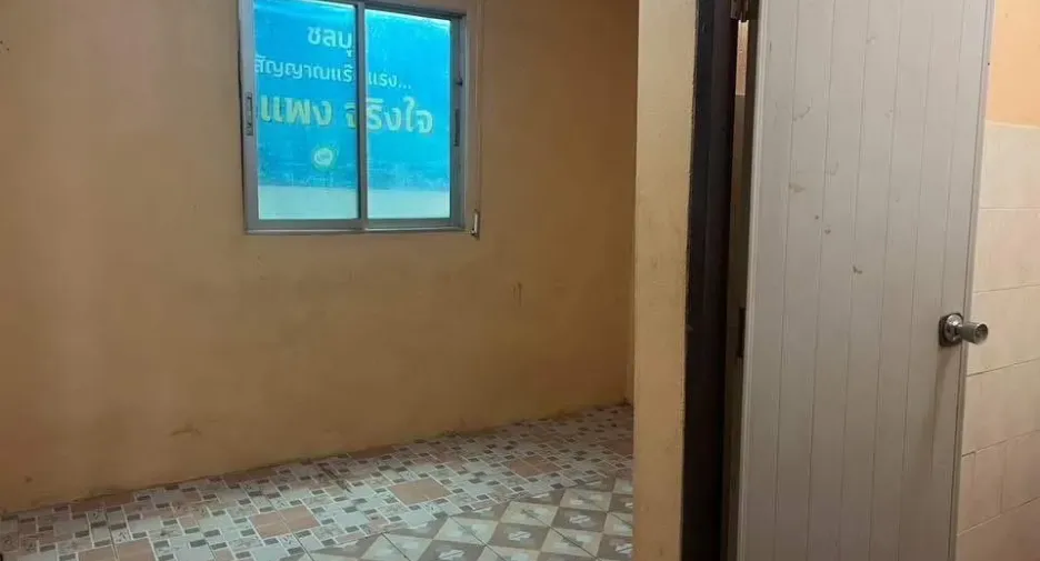 For rent 5 bedrooms retail Space in Bang Lamung, Chonburi
