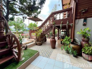 For sale and for rent 3 bedrooms house in Bangkok Noi, Bangkok