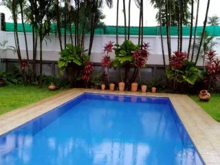 À vendre 5 chambres villa à Mueang Phuket, Phuket