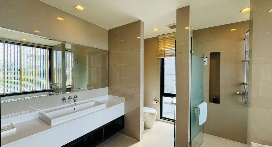 Villa zum Kauf mit 5 Zimmer in Thalang, Phuket