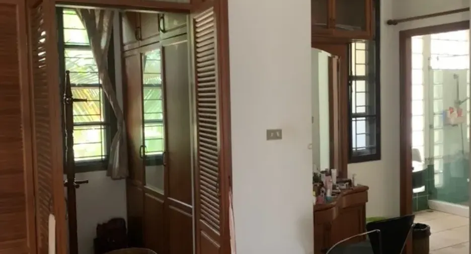 Casa en venta de 7 habitaciones en Bang Bon, Bangkok
