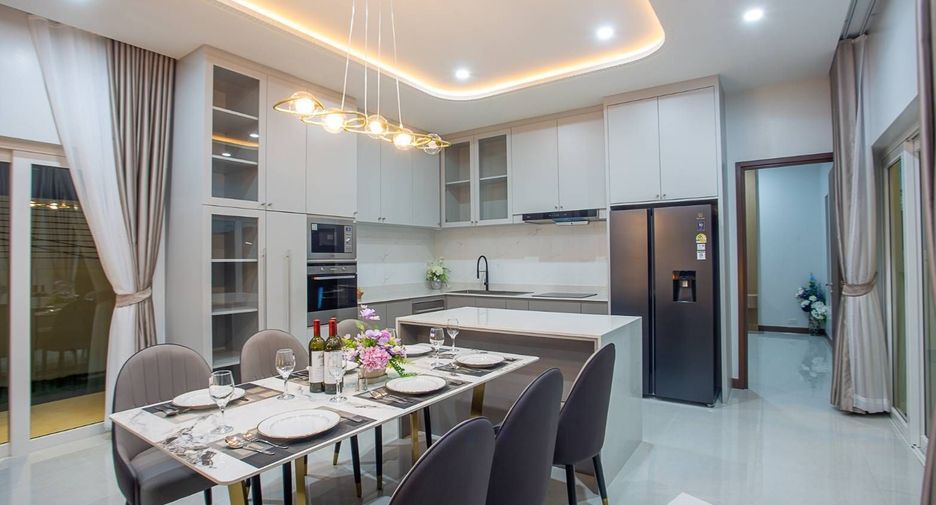 For sale 3 bedrooms villa in Hua Hin, Prachuap Khiri Khan