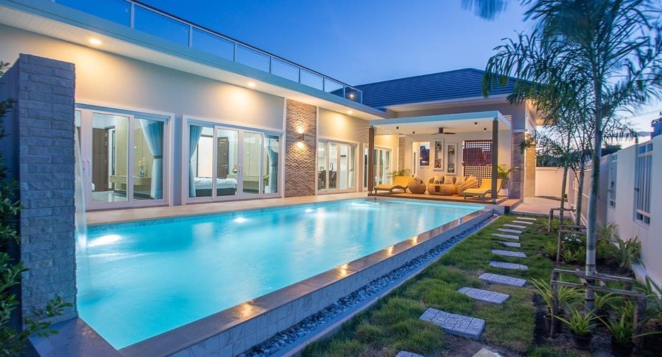 For sale 3 bedrooms villa in Hua Hin, Prachuap Khiri Khan