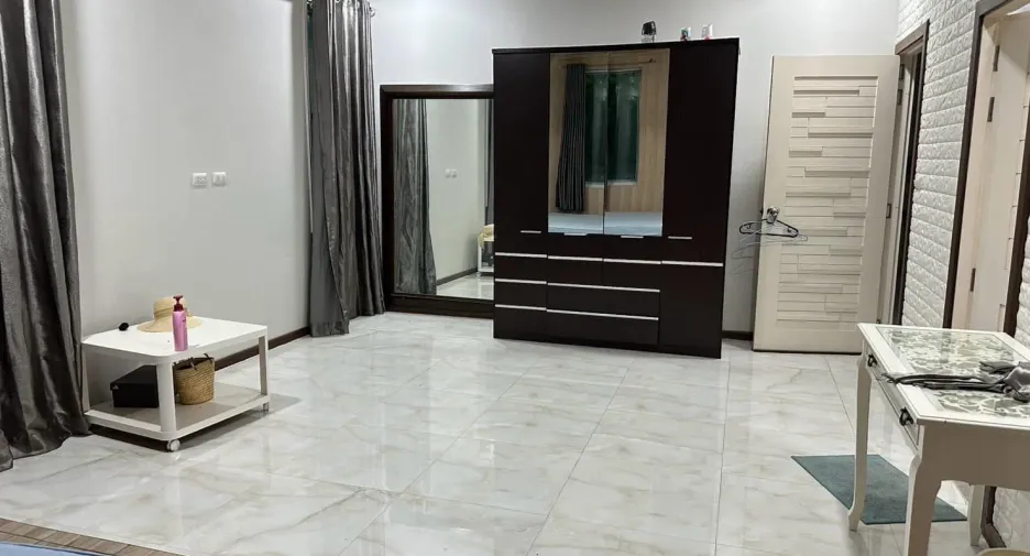 出售 和 出租 4 卧室 独立屋 在 Mueang Chon Buri, Chon Buri