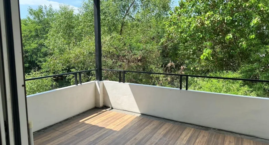 出售 和 出租 4 卧室 独立屋 在 Mueang Chon Buri, Chon Buri