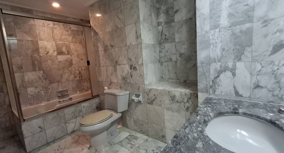 For sale 4 bedrooms condo in Cha Am, Phetchaburi
